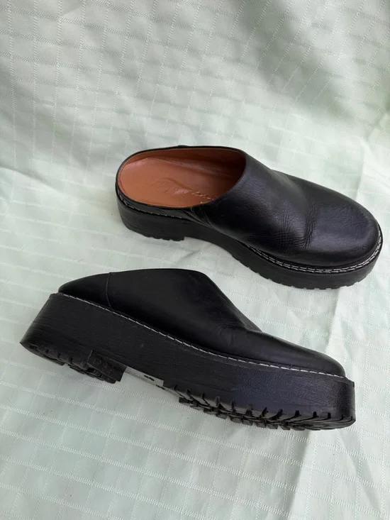 Black Matisse Leather Slip-On Clog - Picture 4 of 8